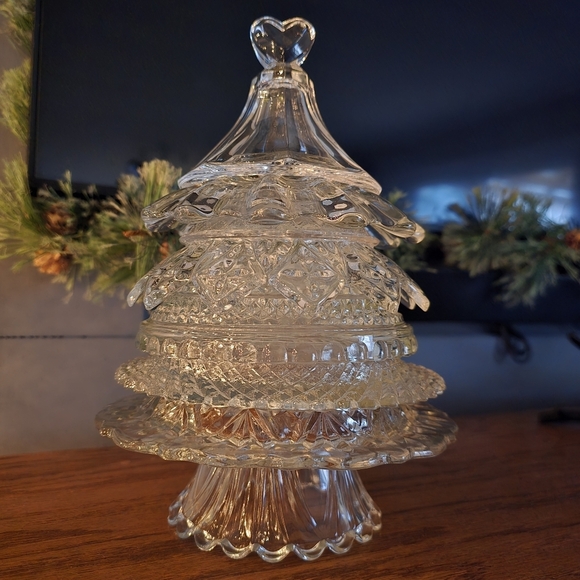 Vintage America Other - Elegant Glass Christmas Tree Decor